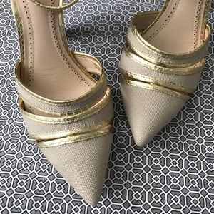 Pour La Victoire Canvas Gold Trim Heels